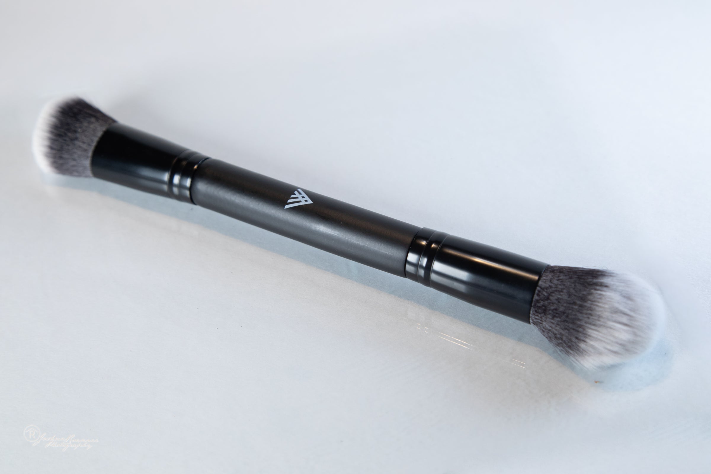 Dual-End Brush